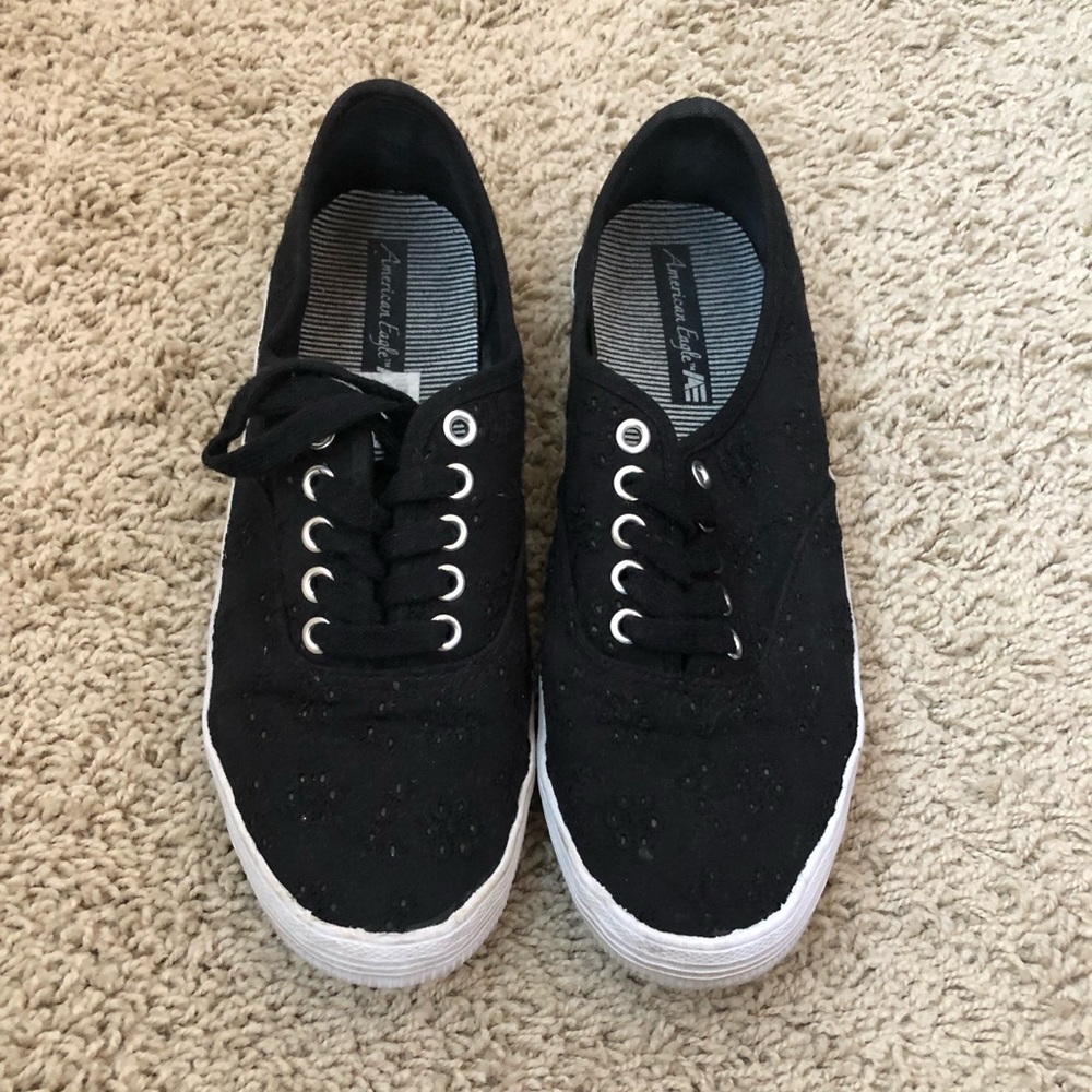 FINAL SALE | AE Sneakers With Flower Design